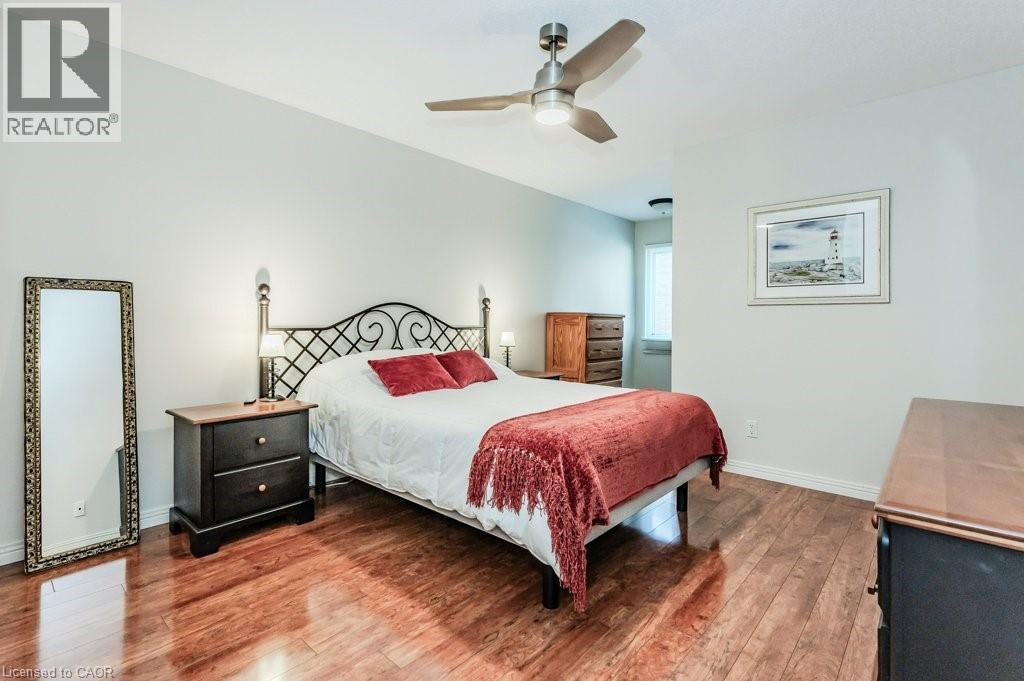 219 CORRIE Crescent, Waterloo, Ontario, N2L5W3 — Photo 23