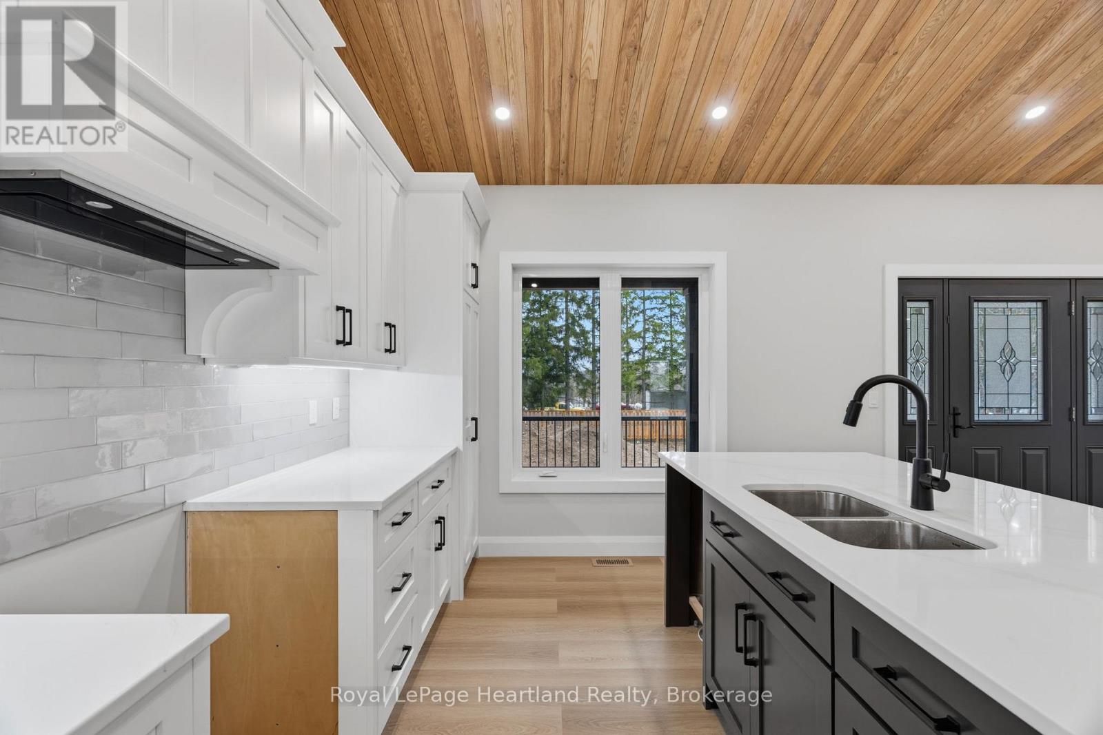 345 TURNBERRY STREET, North Huron (Wingham), Ontario, N0G2W0 — Photo 11