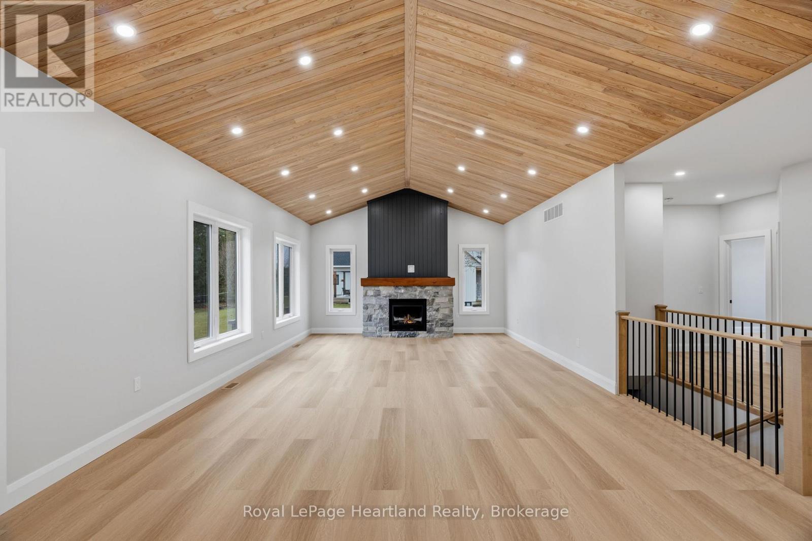 345 TURNBERRY STREET, North Huron (Wingham), Ontario, N0G2W0 — Photo 12