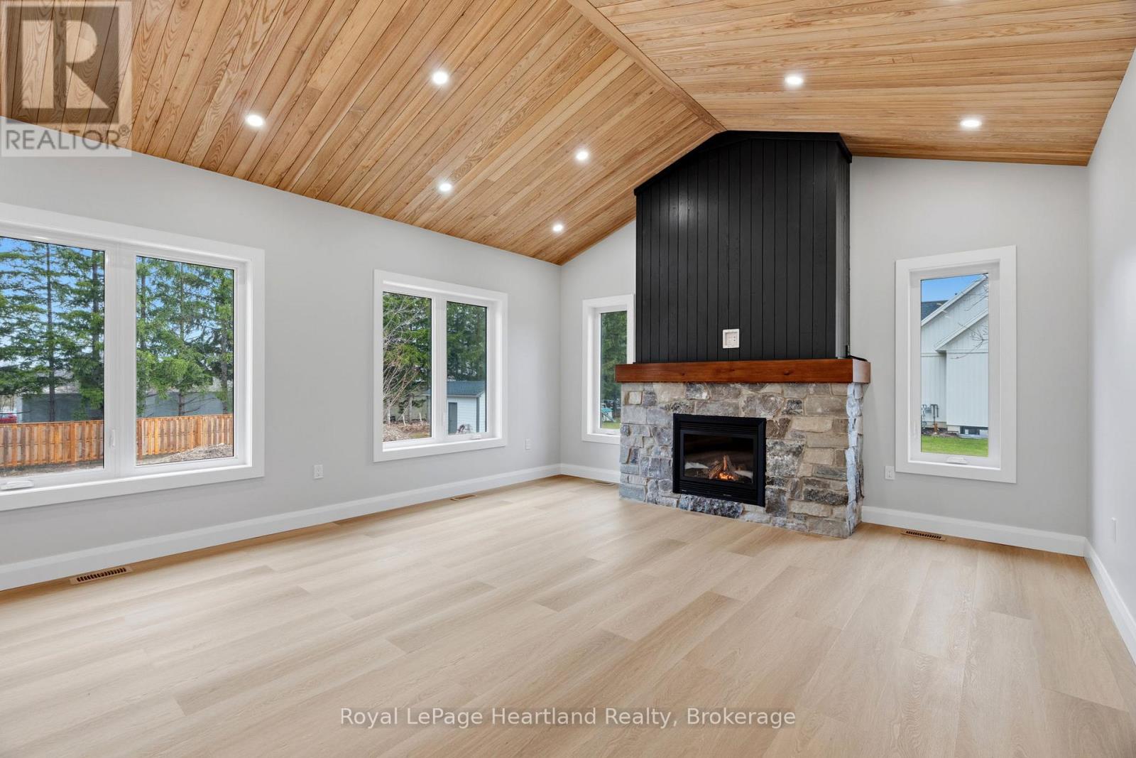 345 TURNBERRY STREET, North Huron (Wingham), Ontario, N0G2W0 — Photo 14