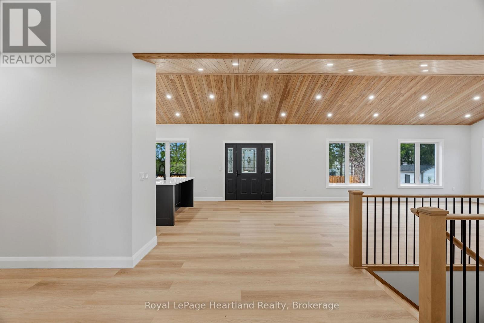 345 TURNBERRY STREET, North Huron (Wingham), Ontario, N0G2W0 — Photo 4