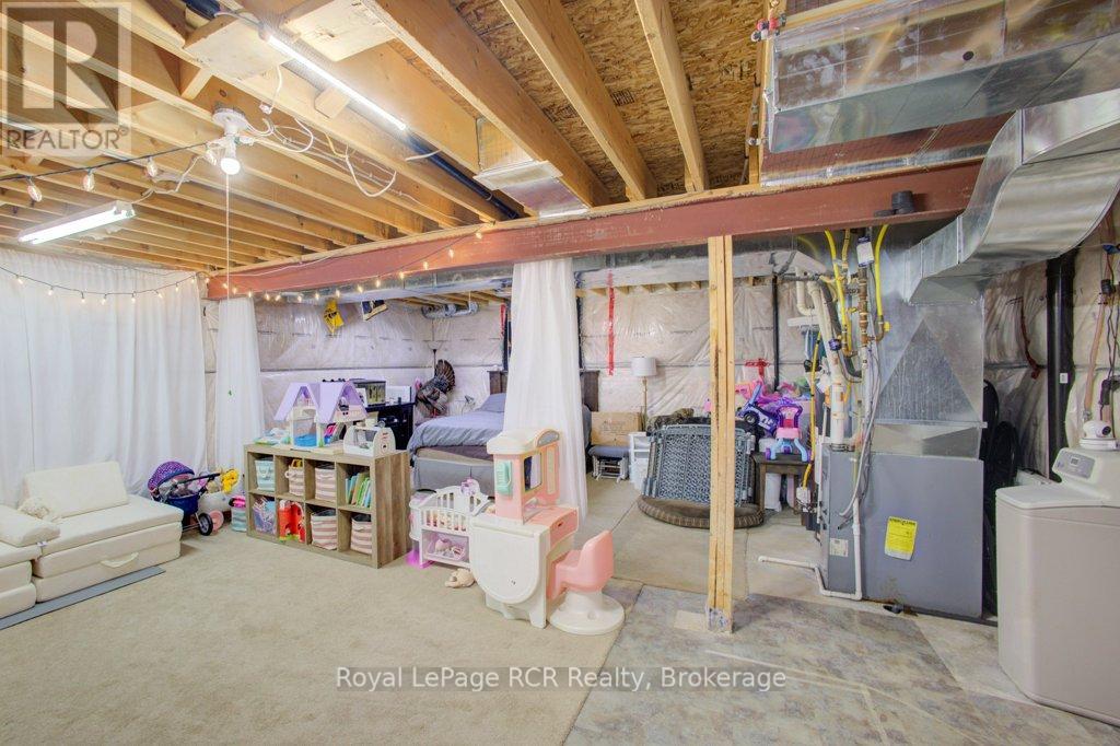 11 GREEN STREET, Mapleton, Ontario, N0G1P0 — Photo 35