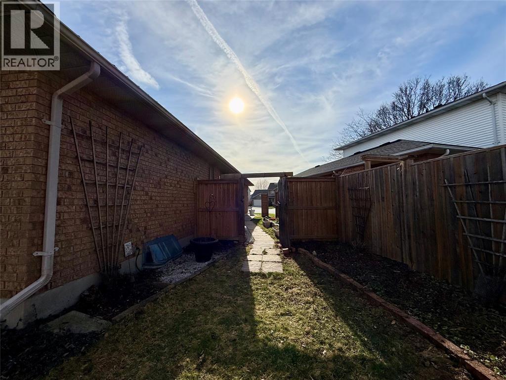 362 Manor COURT, St Clair, Ontario, N0N1G0 — Photo 31
