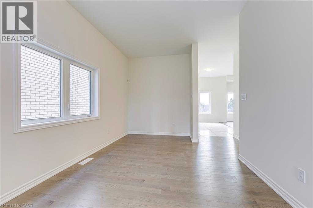 679 CATALINA Manor, Pickering, Ontario, L1X0V2 — Photo 5