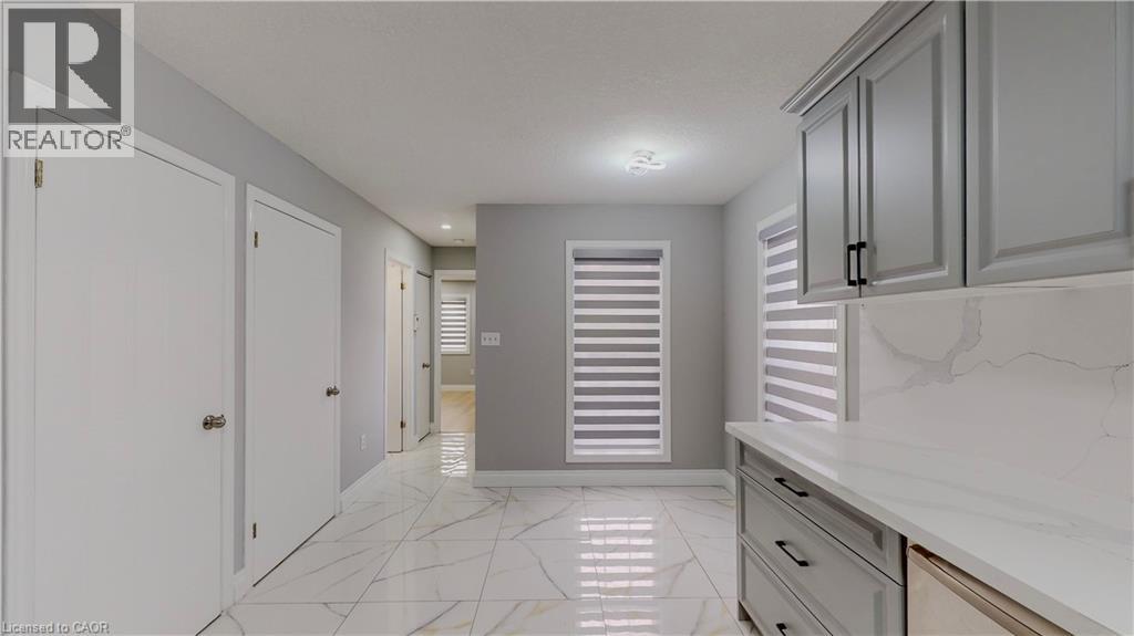 133 WAKE ROBIN Drive, Kitchener, Ontario, N2E3L6 — Photo 11