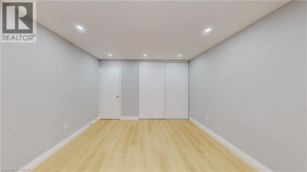 133 WAKE ROBIN Drive, Kitchener, Ontario, N2E3L6 — Photo 18