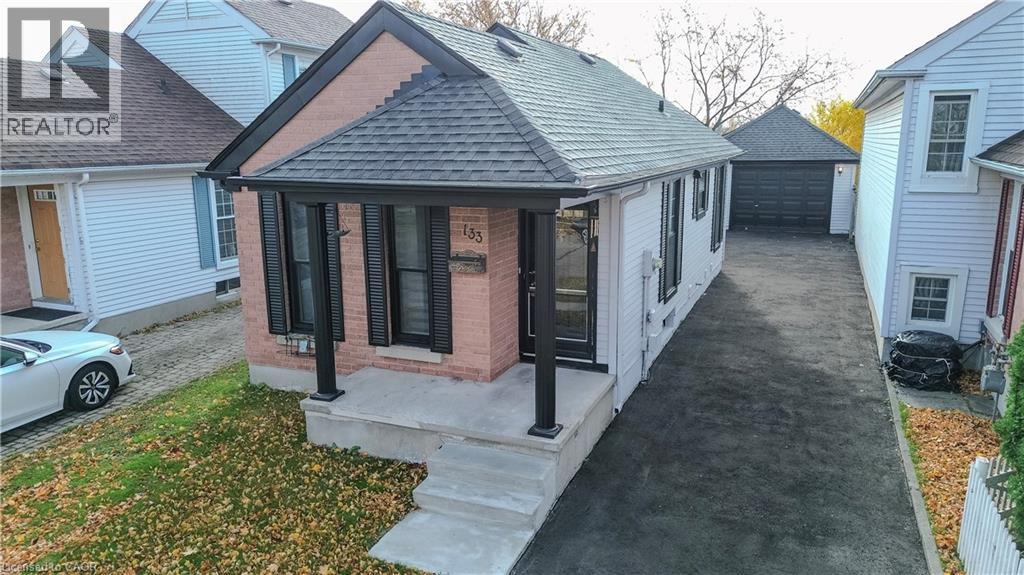 133 WAKE ROBIN Drive, Kitchener, Ontario, N2E3L6 — Photo 3