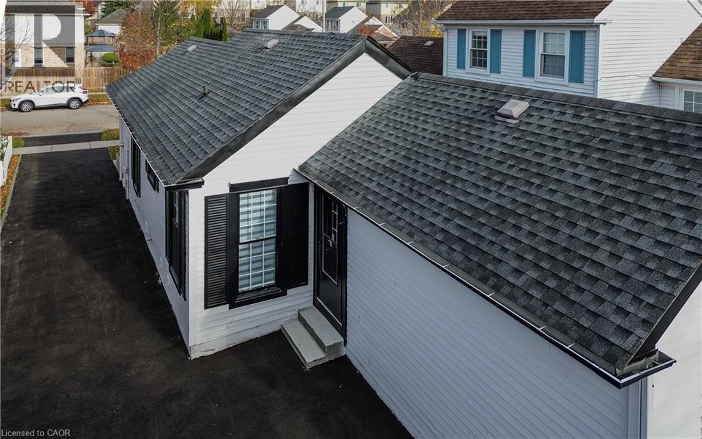 133 WAKE ROBIN Drive, Kitchener, Ontario, N2E3L6 — Photo 4