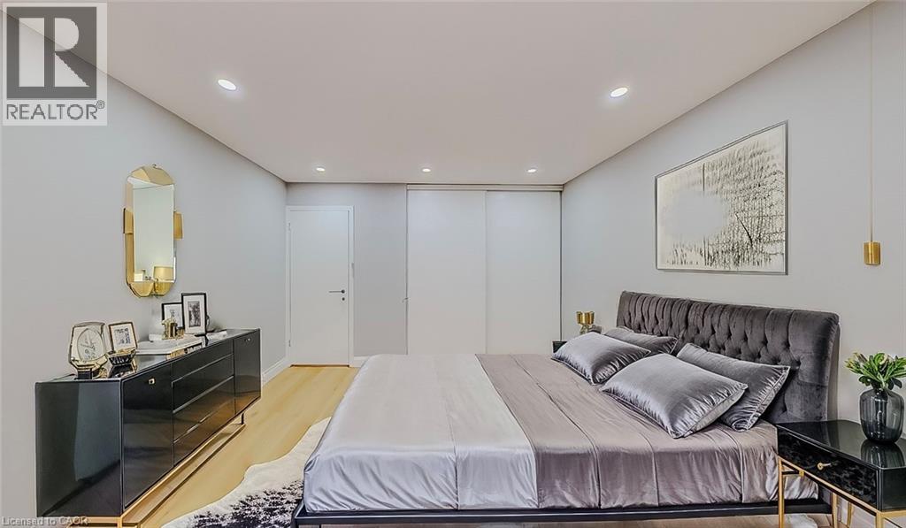 133 WAKE ROBIN Drive, Kitchener, Ontario, N2E3L6 — Photo 6