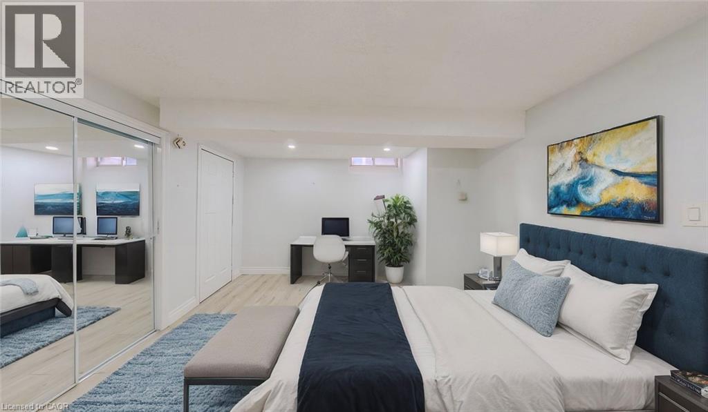 133 WAKE ROBIN Drive, Kitchener, Ontario, N2E3L6 — Photo 8