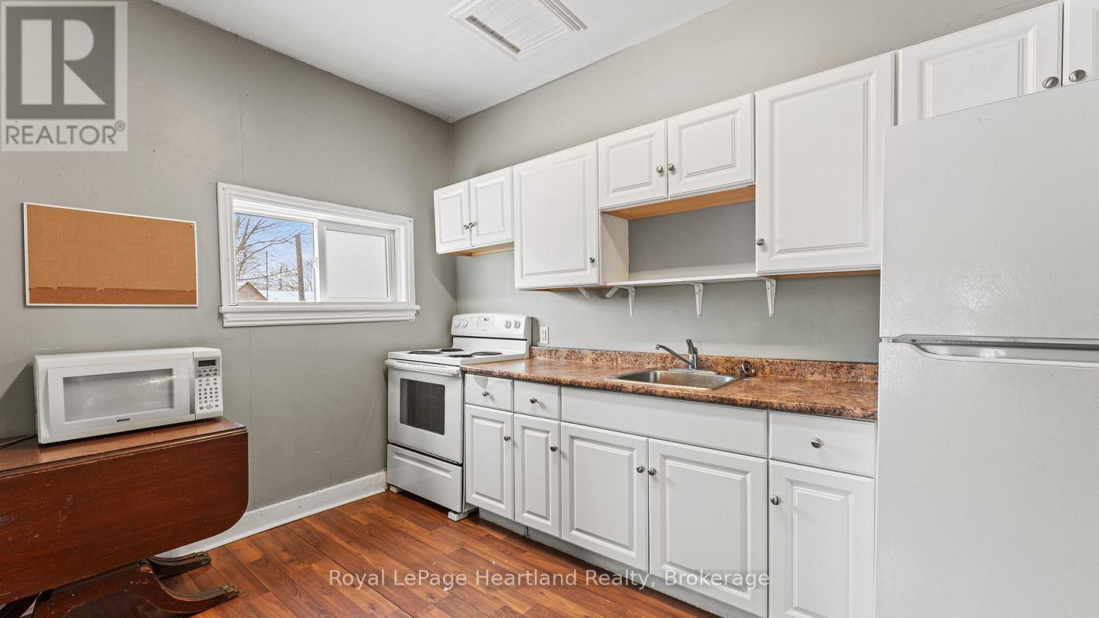 190 ALBERT STREET, Central Huron (Clinton), Ontario, N0M1L0 — Photo 12