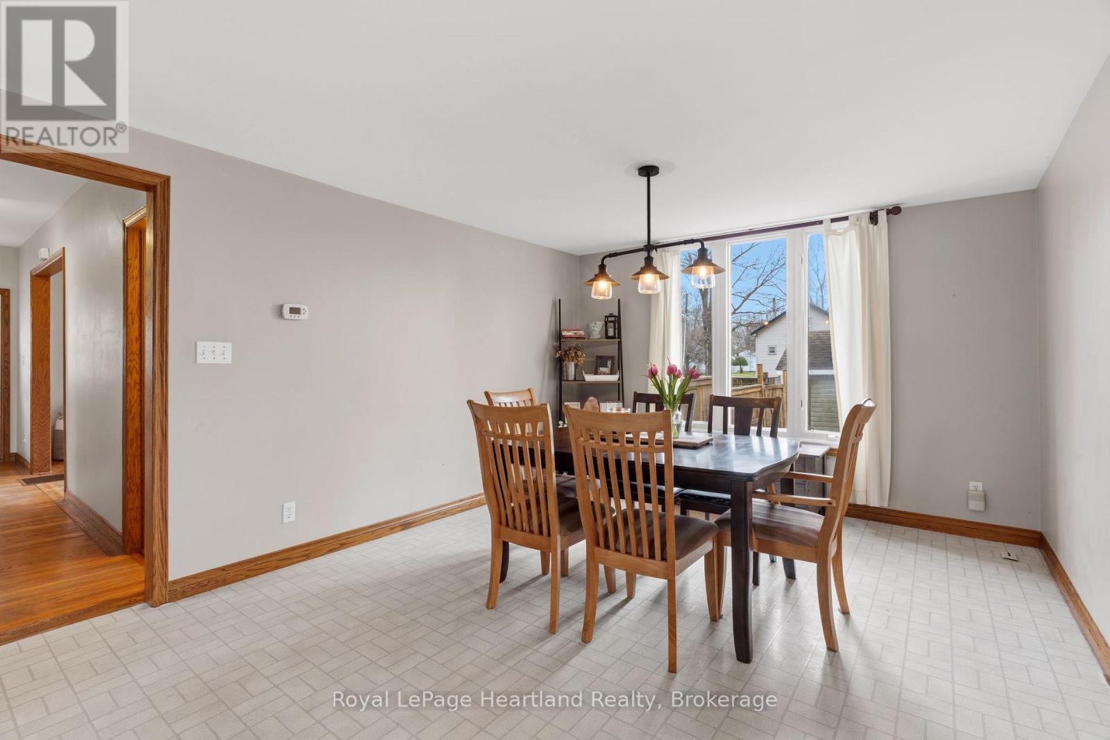 140 RATTENBURY STREET W, Central Huron (Clinton), Ontario, N0M1L0 — Photo 16