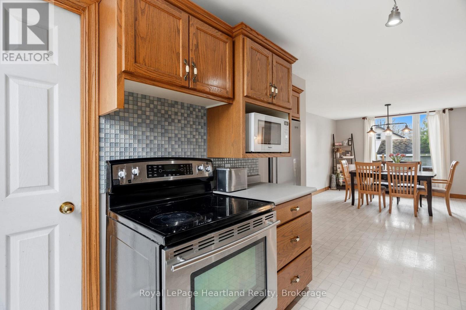 140 RATTENBURY STREET W, Central Huron (Clinton), Ontario, N0M1L0 — Photo 20