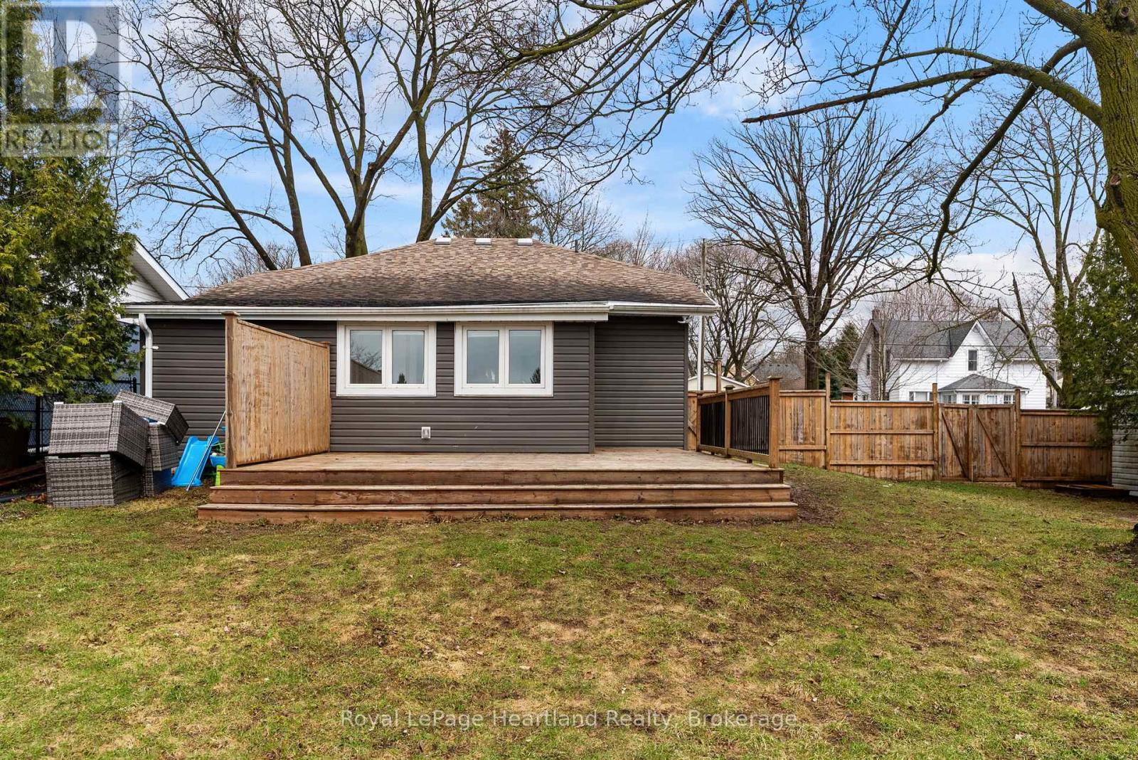 140 RATTENBURY STREET W, Central Huron (Clinton), Ontario, N0M1L0 — Photo 29