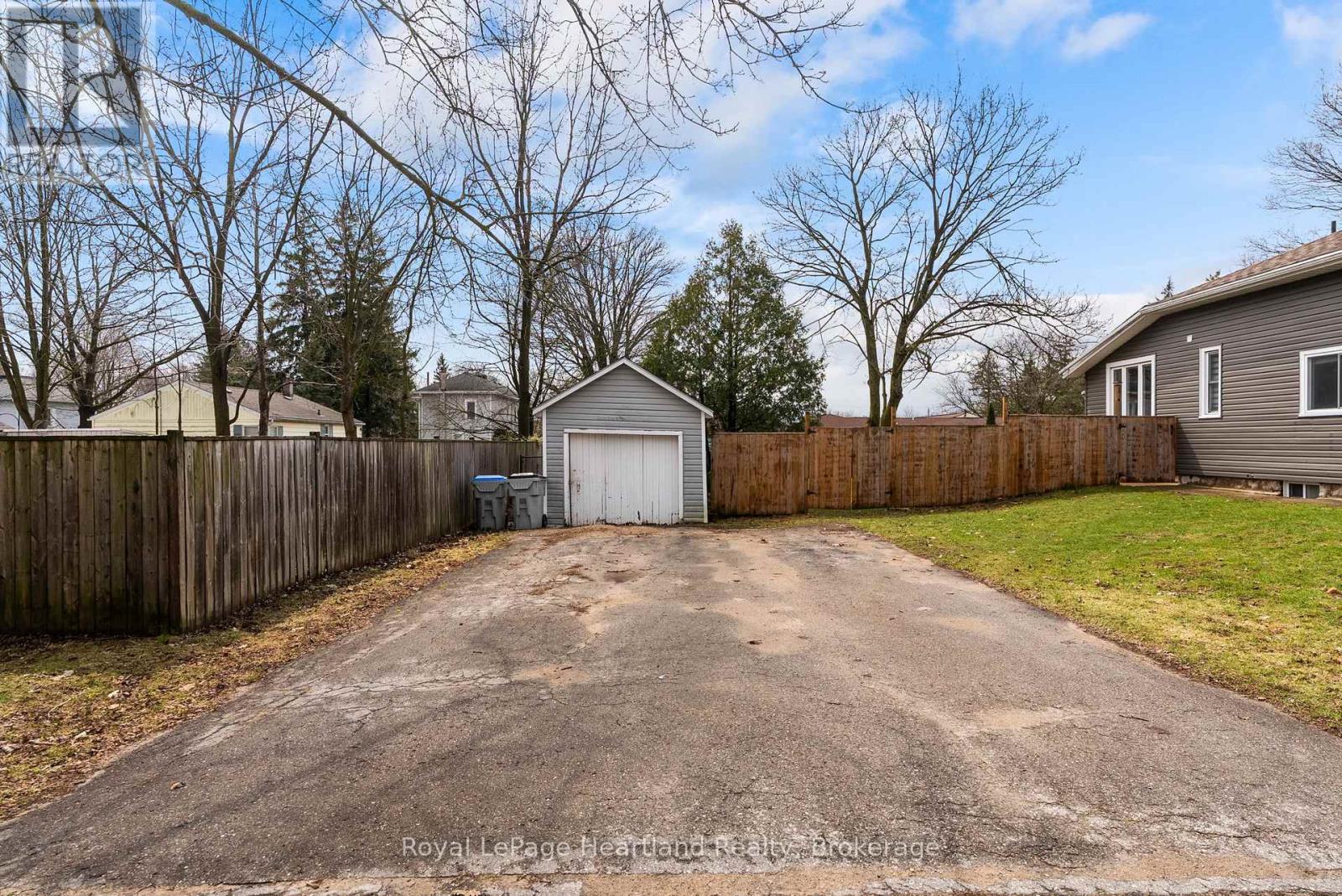 140 RATTENBURY STREET W, Central Huron (Clinton), Ontario, N0M1L0 — Photo 36