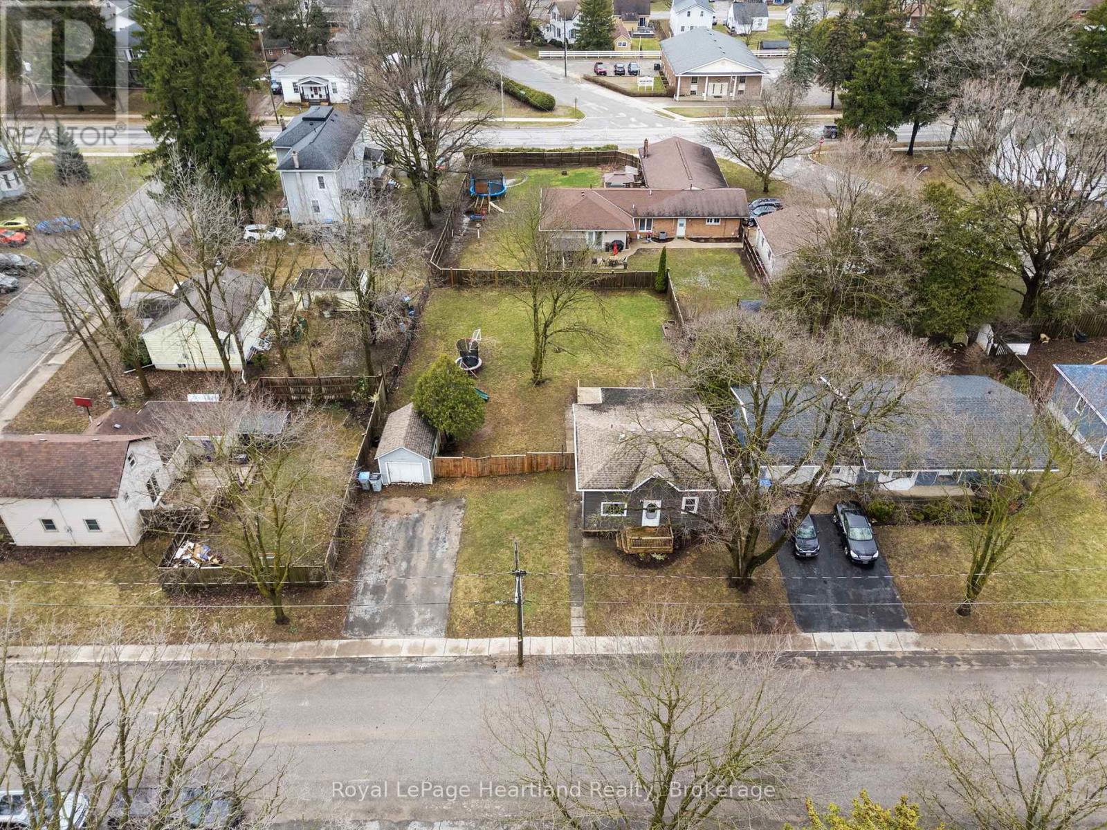 140 RATTENBURY STREET W, Central Huron (Clinton), Ontario, N0M1L0 — Photo 39