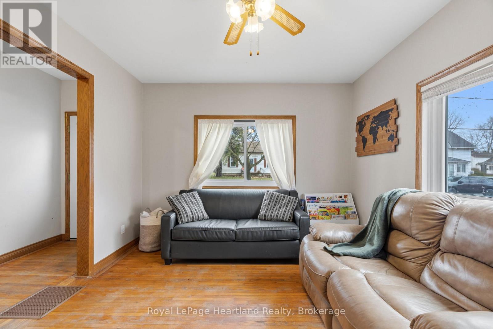 140 RATTENBURY STREET W, Central Huron (Clinton), Ontario, N0M1L0 — Photo 7