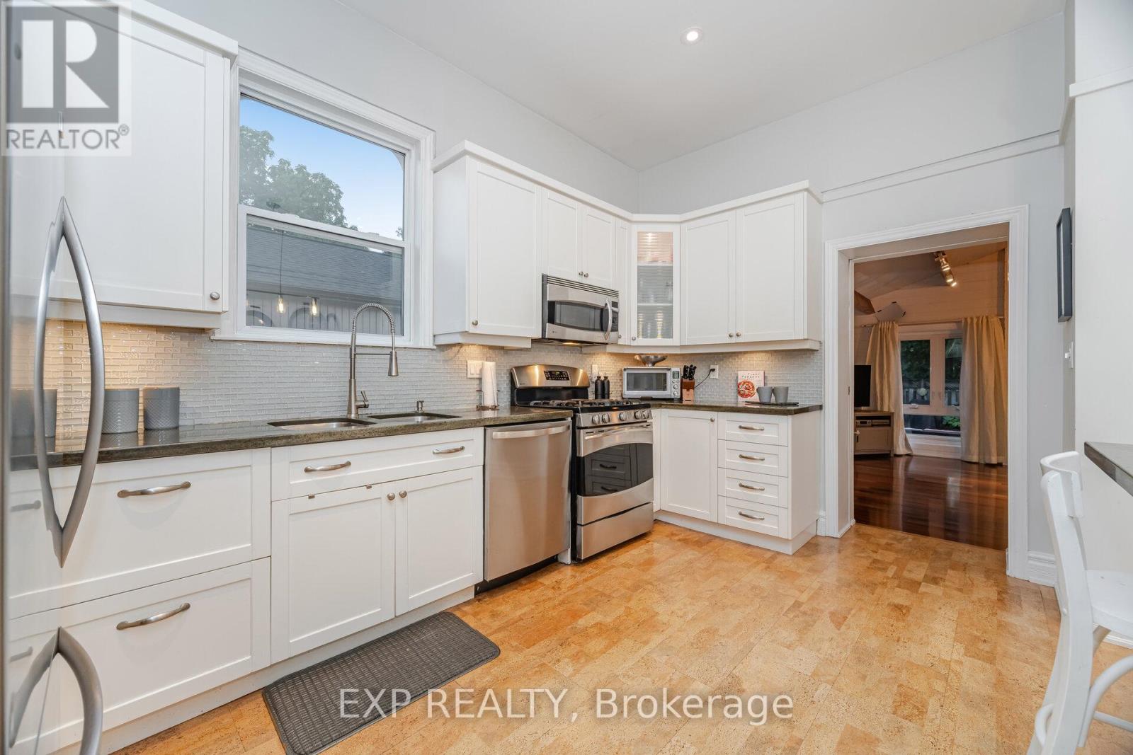 51 CHAPEL STREET, Brampton (Downtown Brampton), Ontario, L6W2H5 — Photo 12