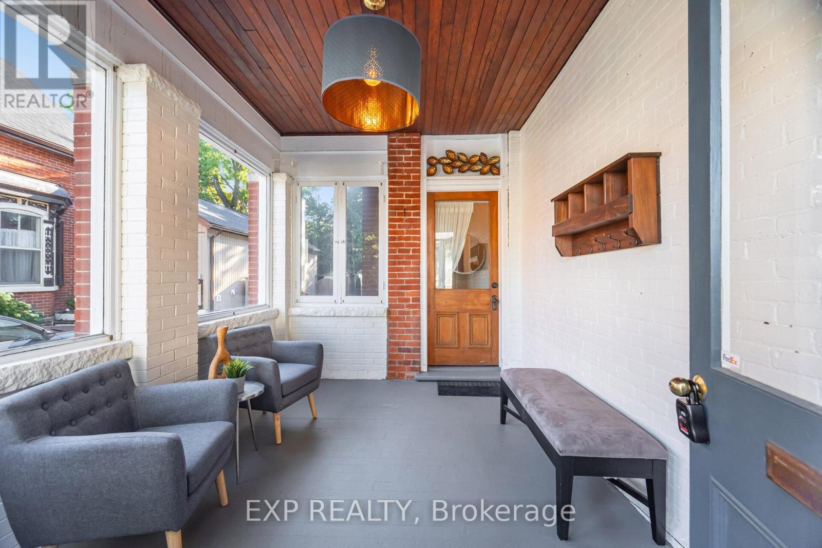 51 CHAPEL STREET, Brampton (Downtown Brampton), Ontario, L6W2H5 — Photo 3