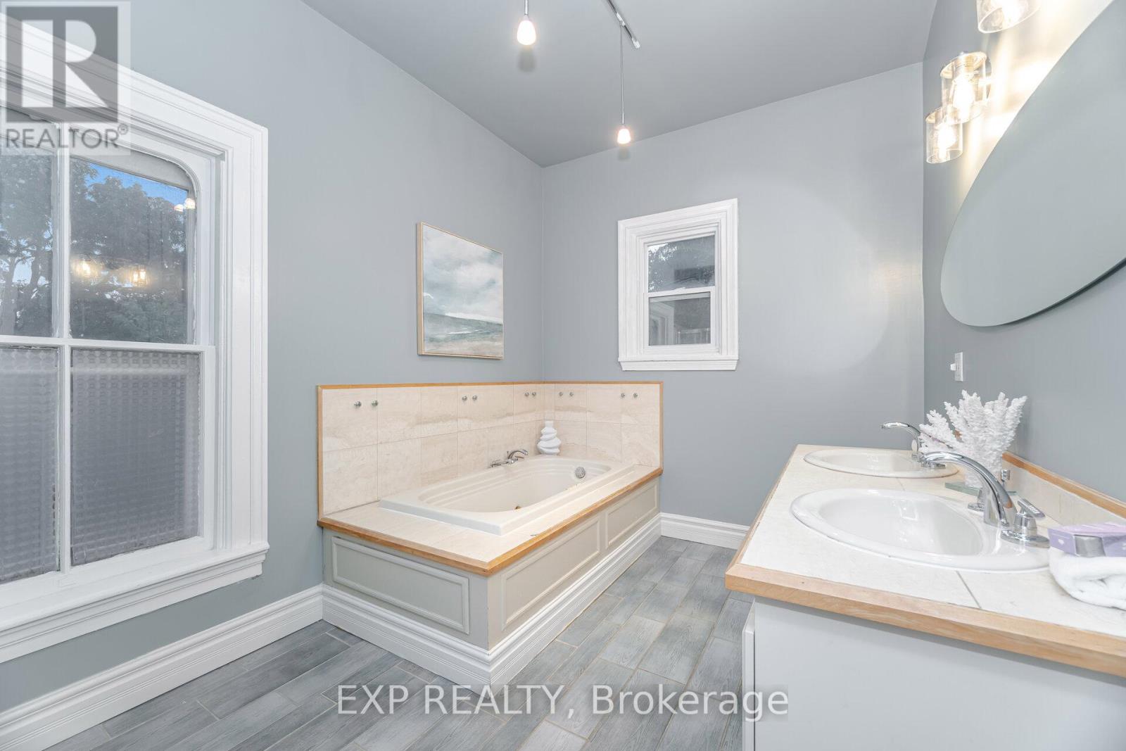 51 CHAPEL STREET, Brampton (Downtown Brampton), Ontario, L6W2H5 — Photo 31