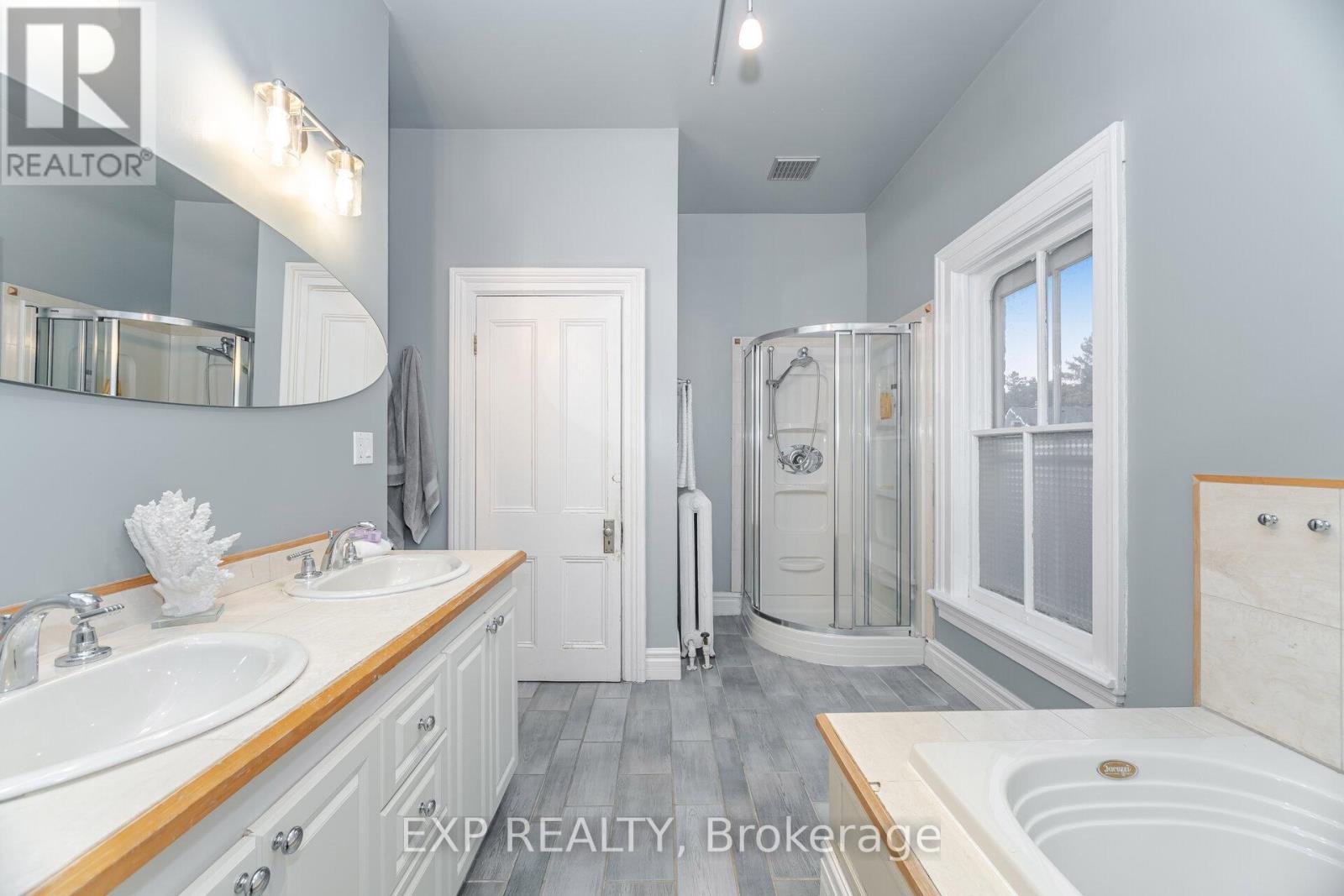 51 CHAPEL STREET, Brampton (Downtown Brampton), Ontario, L6W2H5 — Photo 32