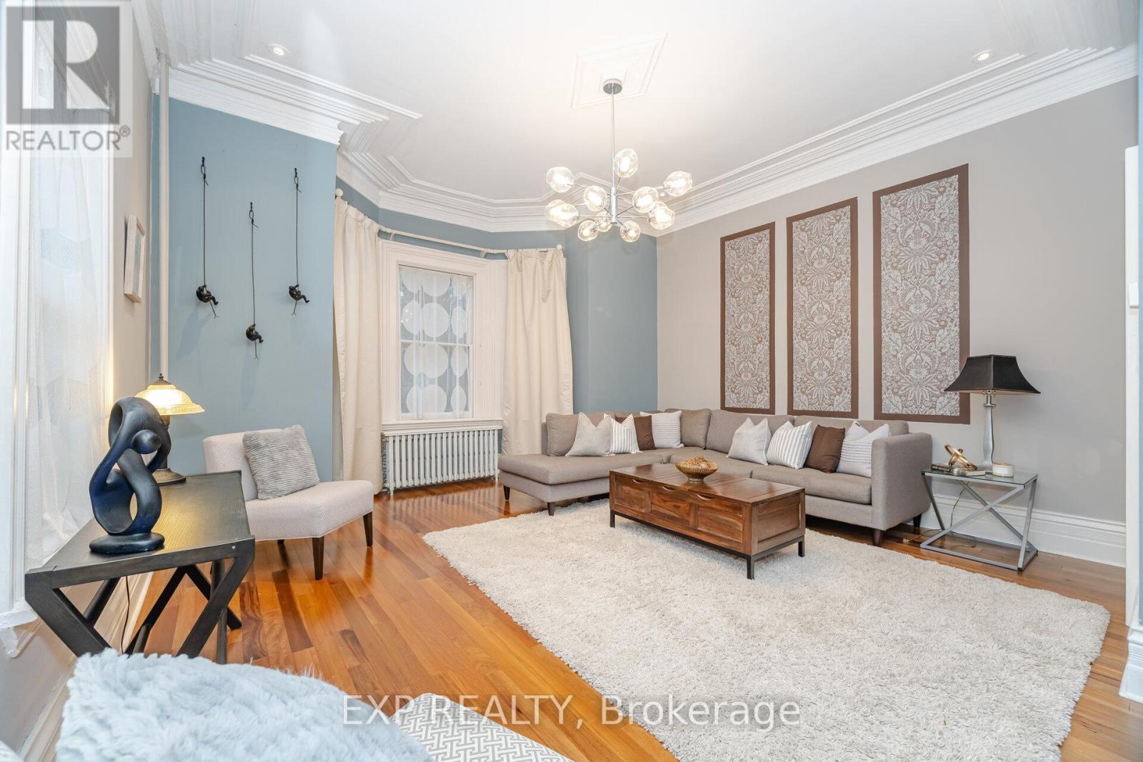 51 CHAPEL STREET, Brampton (Downtown Brampton), Ontario, L6W2H5 — Photo 9