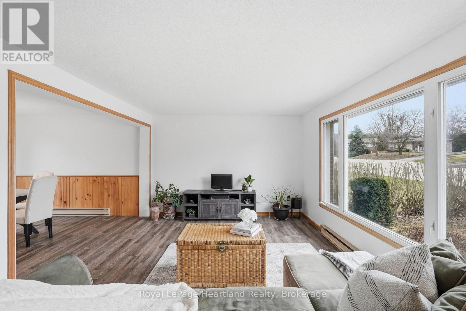 284 MANOR ROAD, North Huron (Wingham), Ontario, N0G2W0 — Photo 10