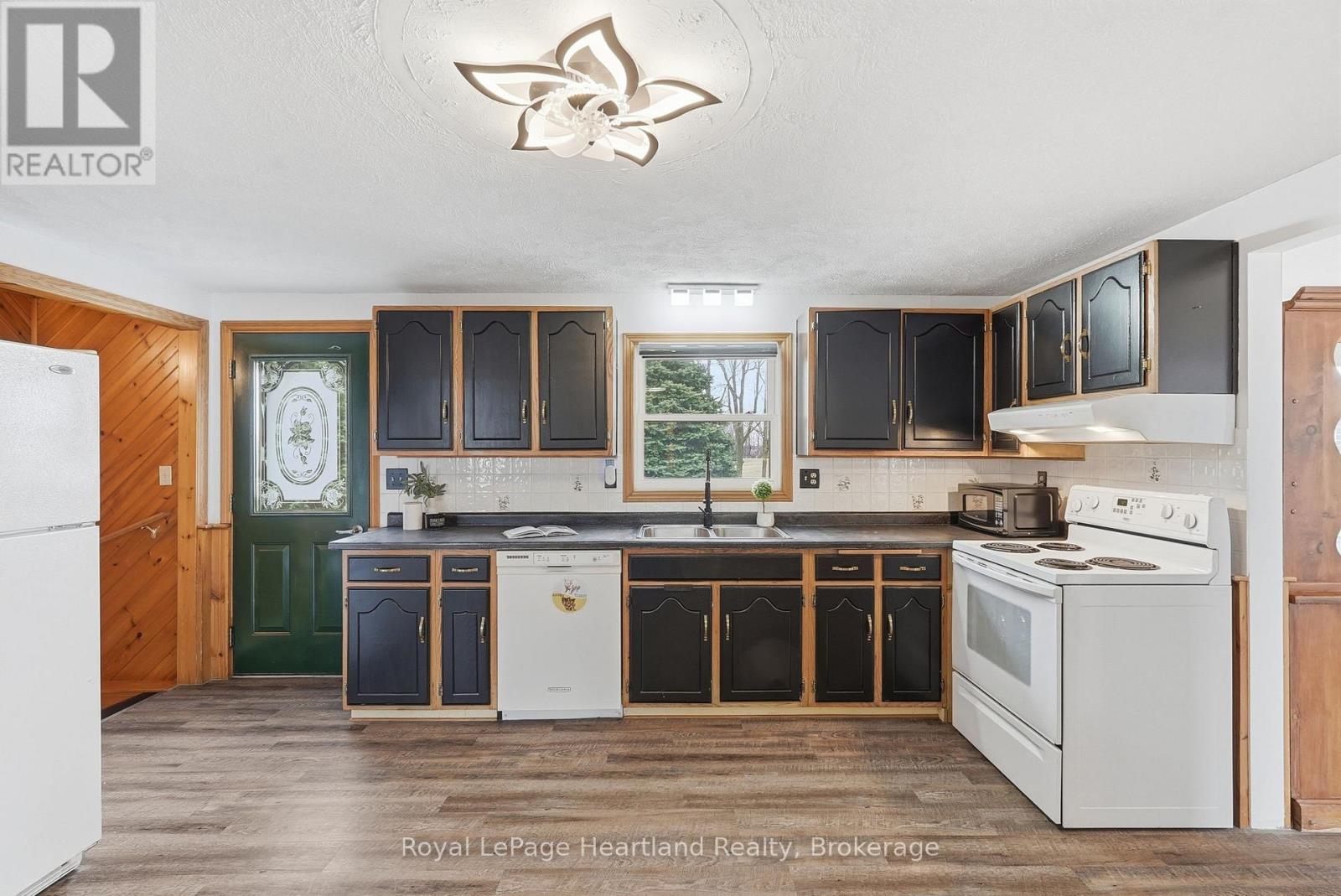 284 MANOR ROAD, North Huron (Wingham), Ontario, N0G2W0 — Photo 17