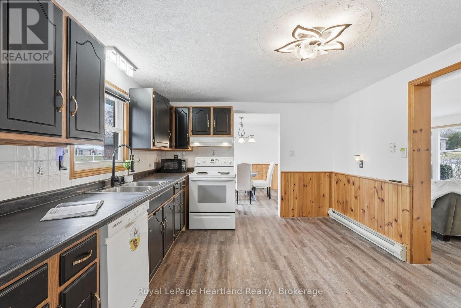 284 MANOR ROAD, North Huron (Wingham), Ontario, N0G2W0 — Photo 19