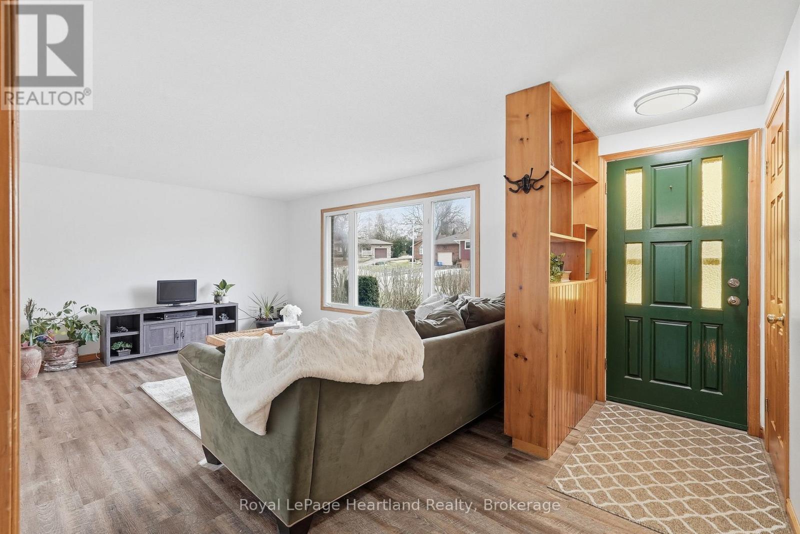 284 MANOR ROAD, North Huron (Wingham), Ontario, N0G2W0 — Photo 8