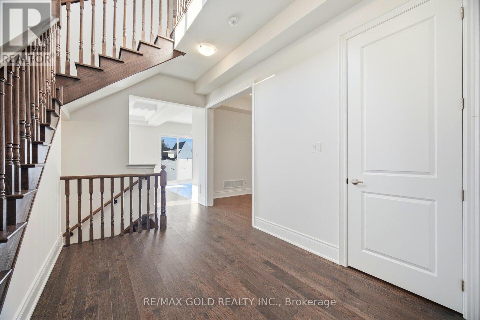 32 ADDISON STREET, Caledon (Caledon East), Ontario, L7C4N2 — Photo 4