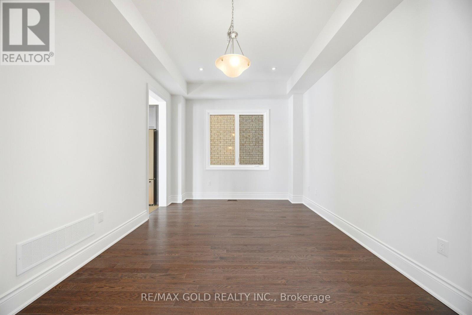 32 ADDISON STREET, Caledon (Caledon East), Ontario, L7C4N2 — Photo 5