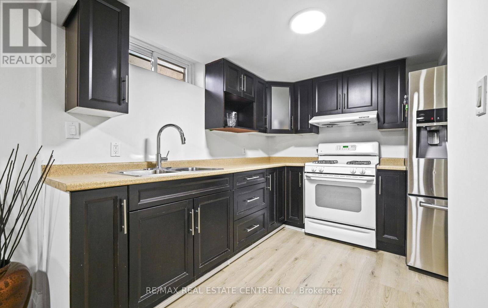 84 VISCOUNT ROAD, Brantford, Ontario, N3P1Y7 — Photo 5