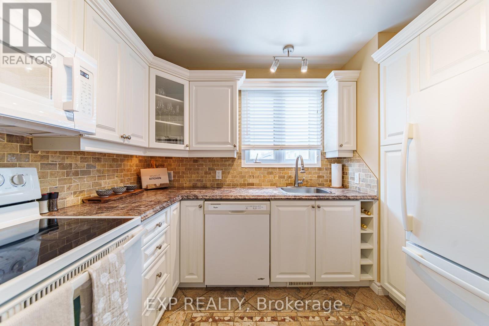 115 SHELDRAKE DRIVE, Ottawa, Ontario, K2L1T1 — Photo 4