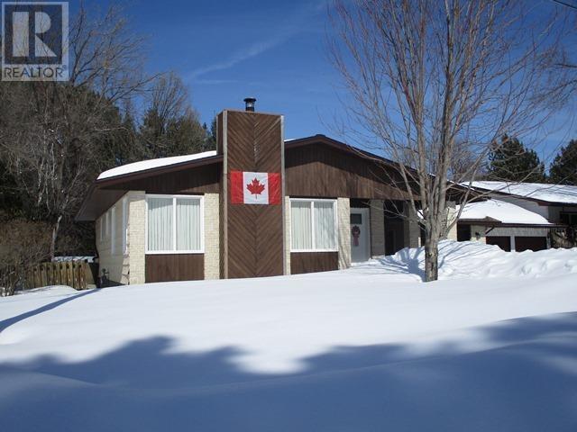 23 Ross ST, Dryden, Ontario, P8N1T9 — Photo 8