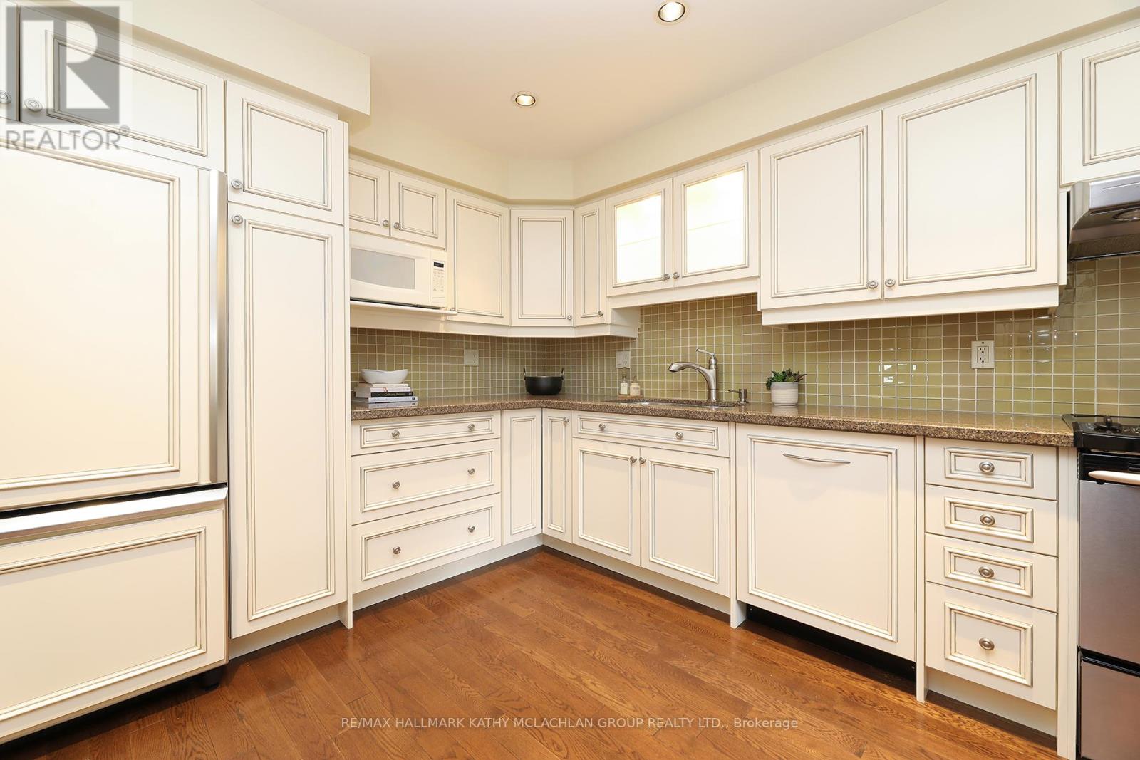 38 CRIMSON MILLWAY, Toronto (St. Andrew-Windfields), Ontario, M2L1T6 — Photo 6