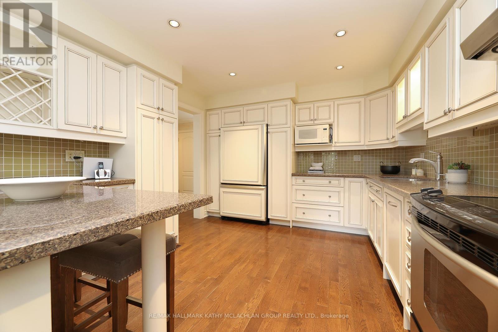 38 CRIMSON MILLWAY, Toronto (St. Andrew-Windfields), Ontario, M2L1T6 — Photo 8