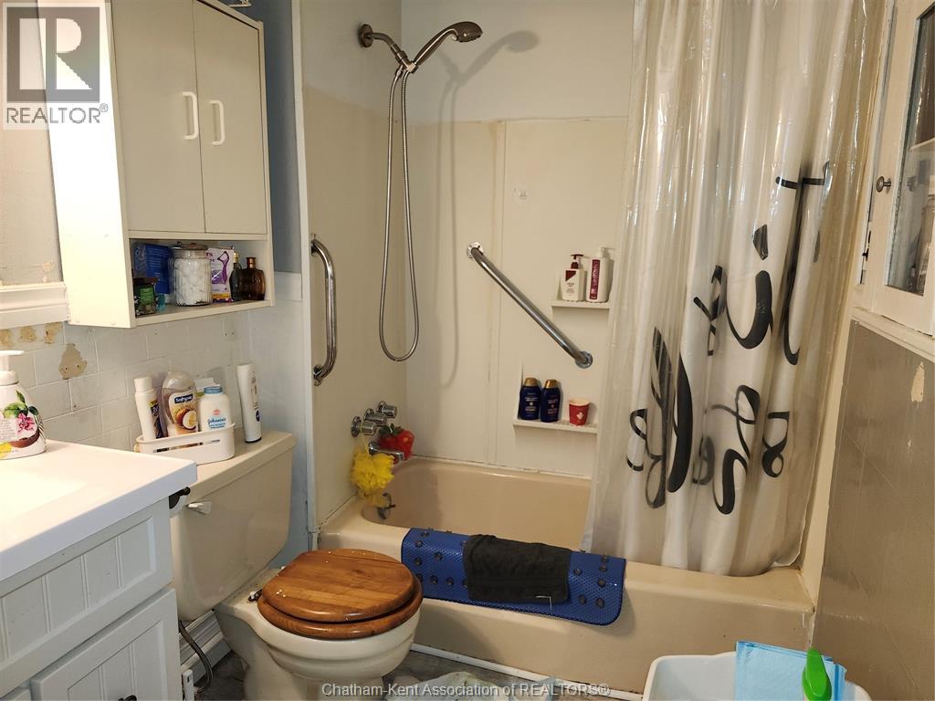 166 SYDENHAM STREET, Dresden, Ontario, N0P1M0 — Photo 5