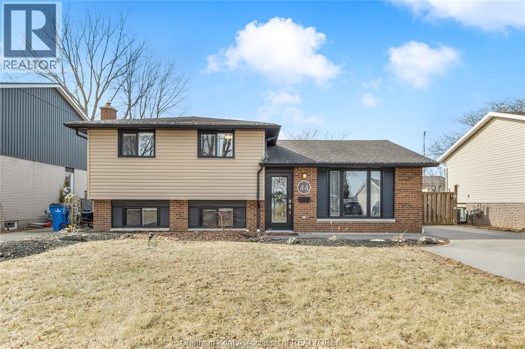44 ROSSINI CRESCENT, Chatham, Ontario, N7L4N3 — Photo 4