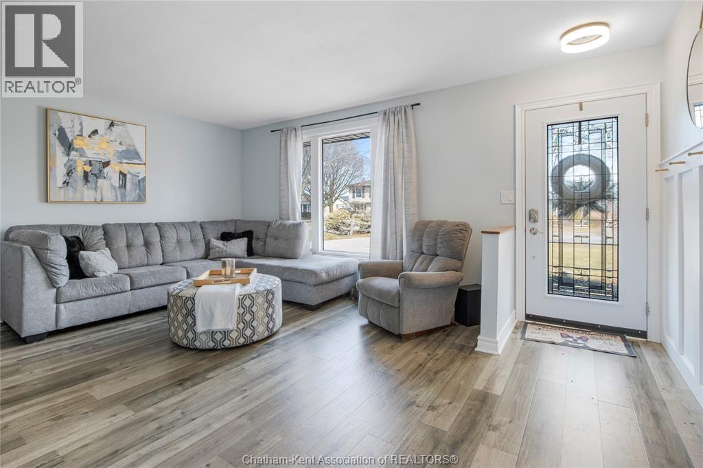 44 ROSSINI CRESCENT, Chatham, Ontario, N7L4N3 — Photo 6