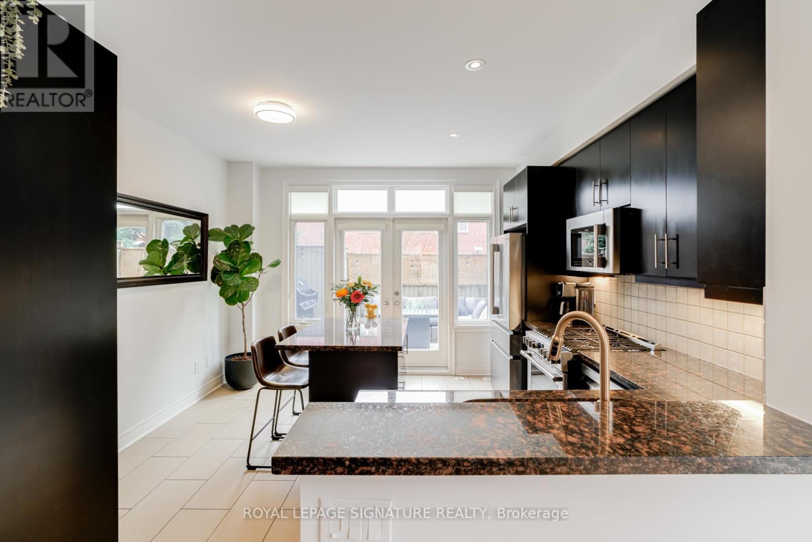 55 RUBY LANG LANE, Toronto (Mimico), Ontario, M8Z0B8 — Photo 3