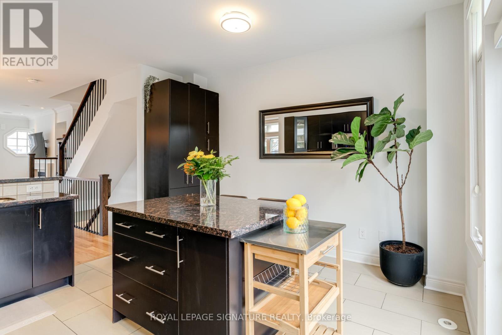 55 RUBY LANG LANE, Toronto (Mimico), Ontario, M8Z0B8 — Photo 6