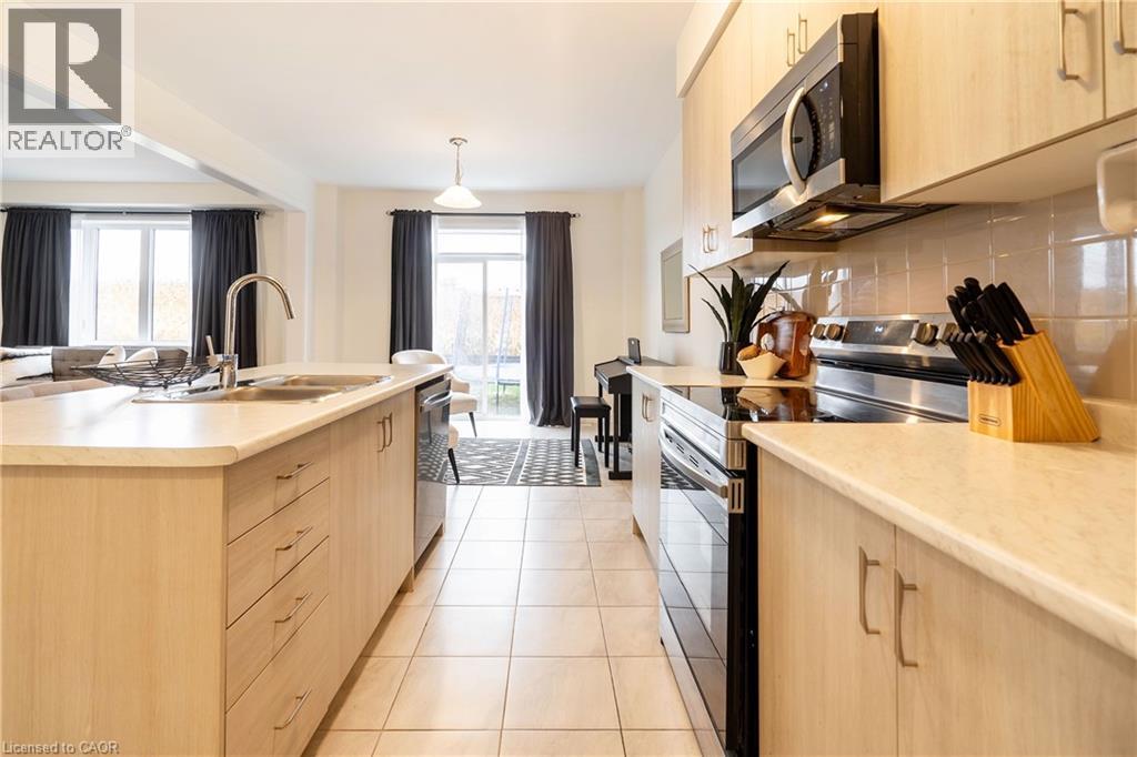 57 MONTEITH Drive, Brantford, Ontario, N3T0W6 — Photo 8