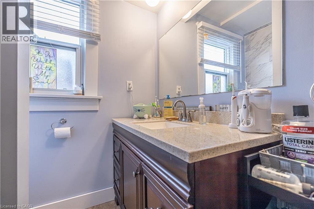 318 FREDERICK Street, Kitchener, Ontario, N2H2N7 — Photo 19