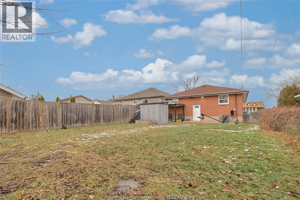 1879-81 FORD, Windsor, Ontario, N8T2E2 — Photo 30