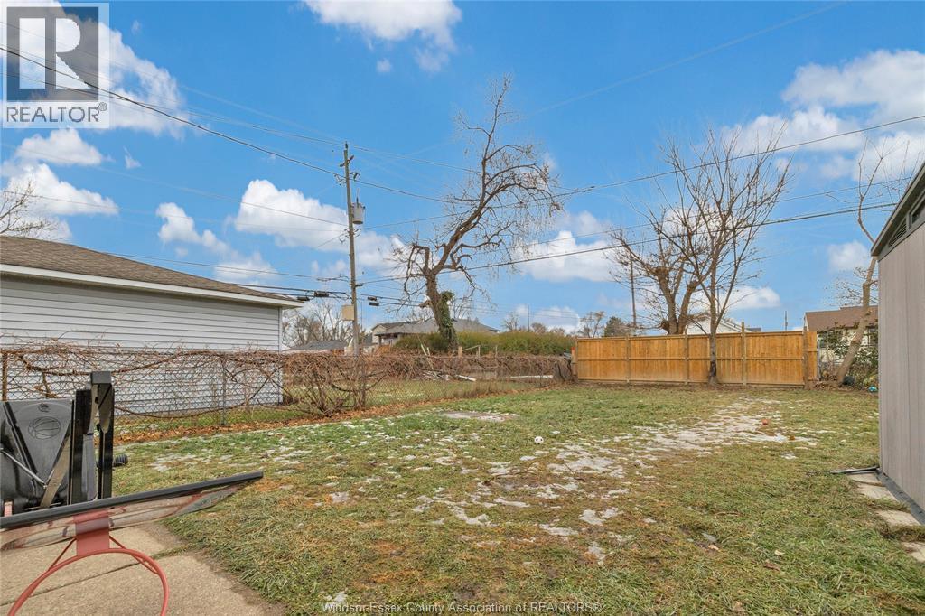 1879-81 FORD, Windsor, Ontario, N8T2E2 — Photo 32