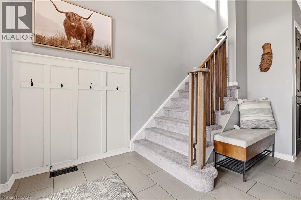 105 LARRY Crescent, Caledonia, Ontario, N3W0B2 — Photo 3