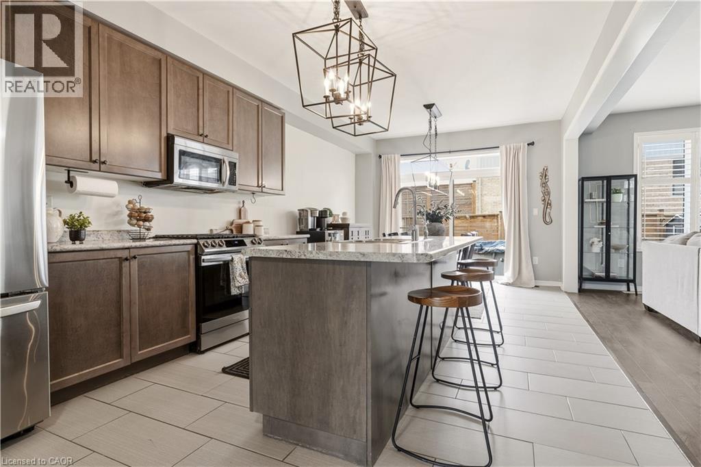 105 LARRY Crescent, Caledonia, Ontario, N3W0B2 — Photo 5