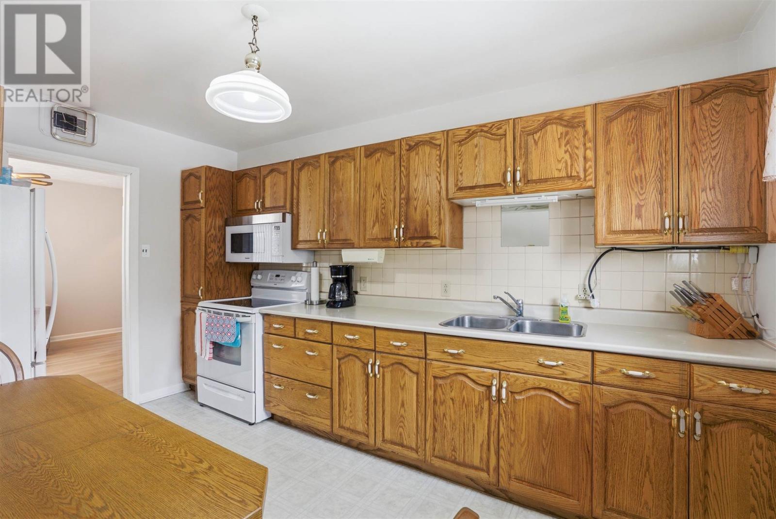 27 Queen AVE, Blind River, Ontario, P0R1B0 — Photo 9