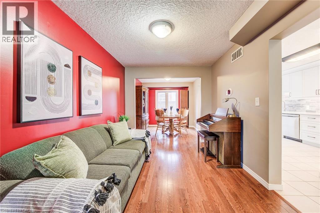 90 UDVARI Crescent, Kitchener, Ontario, N2N0A2 — Photo 21